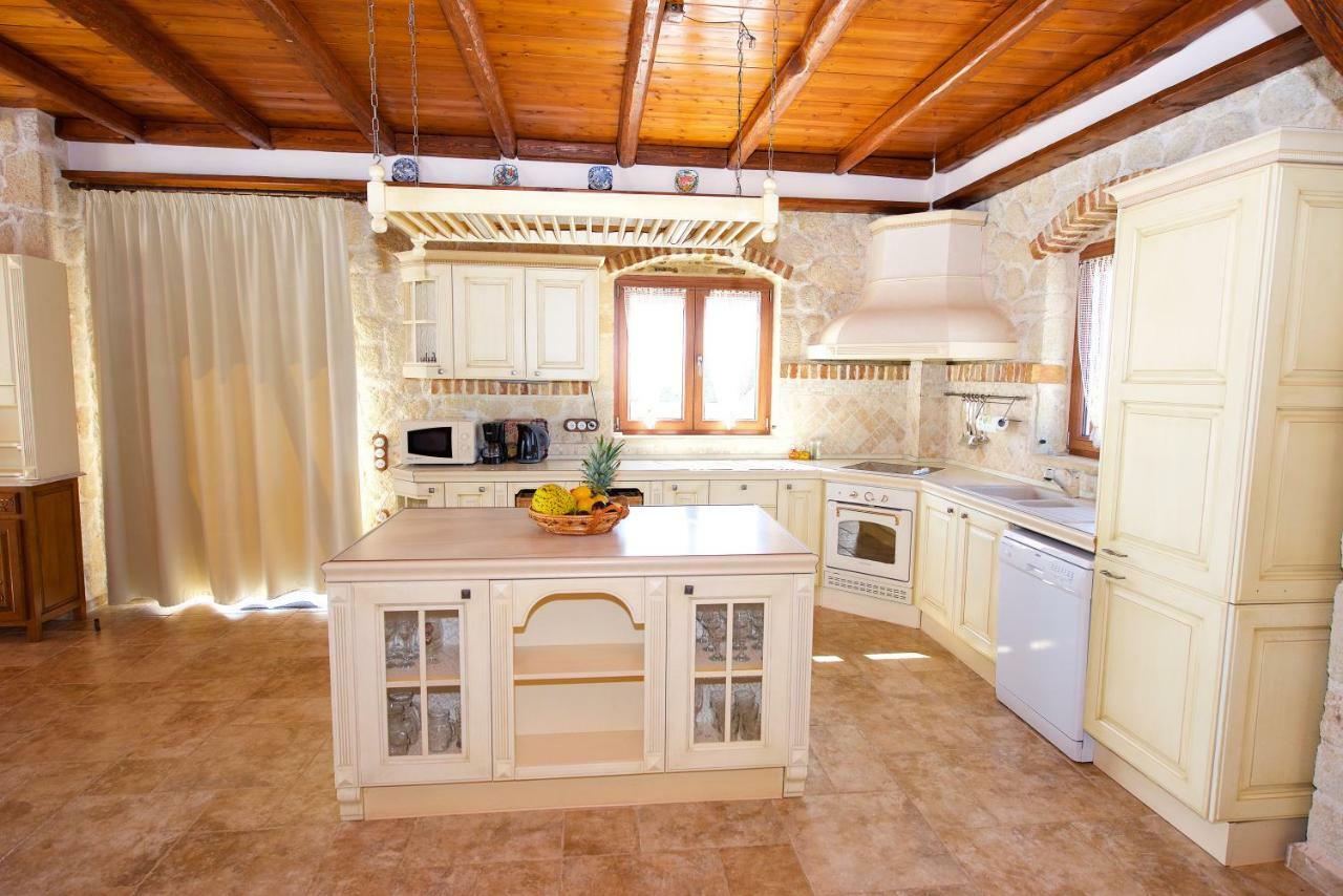 Villa Petrino Halikounas Экстерьер фото